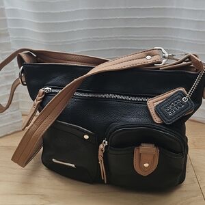 Tyler Rodan Black & Tan Multi-Pocket Shoulder Bag Adjustable Strap
